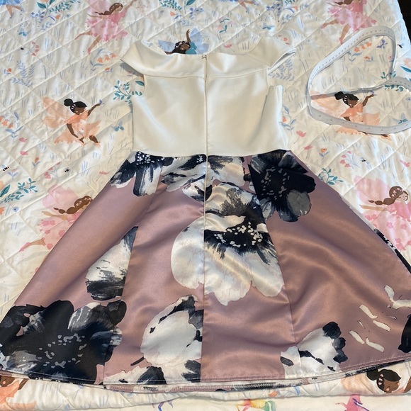 AX Paris floral dress - Picture 4 of 6